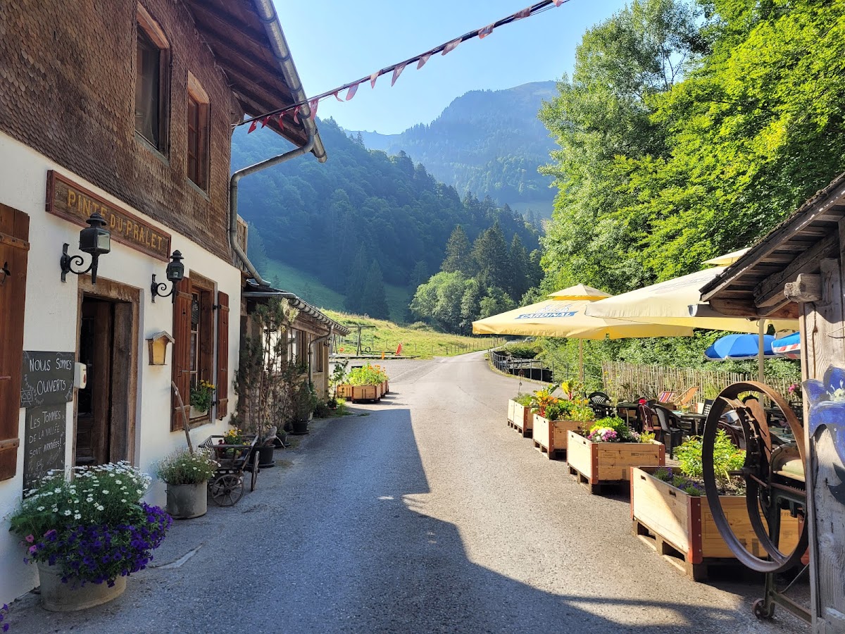 Pinte Du Pralet Photos 2